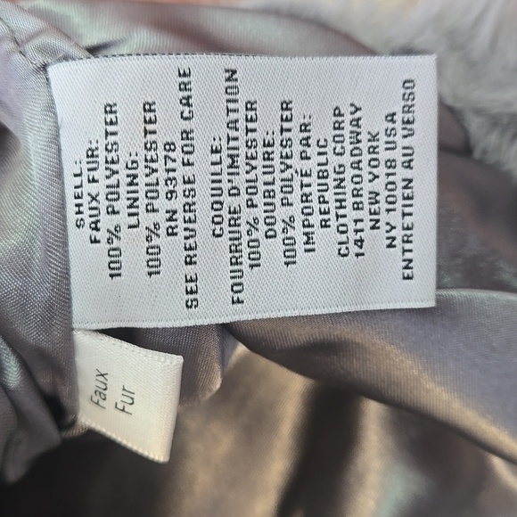 Carmen Marc Valvo Gray Faux Fur Vest Medium NWT - Picture 5 of 6